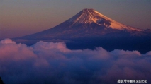 日本摄影师镜头下的富士山 美不胜收的四季美景